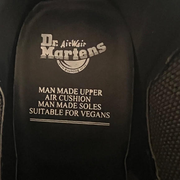 Dr. Martens VEGAN 2976 Quad Chelsea  Boots Black Unisex's Platform M-11 / W-12 - Picture 10 of 16